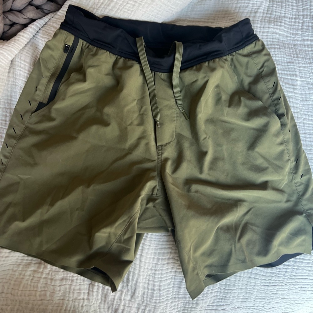 Ten thousand - Interval Shorts - green - size small /liner
